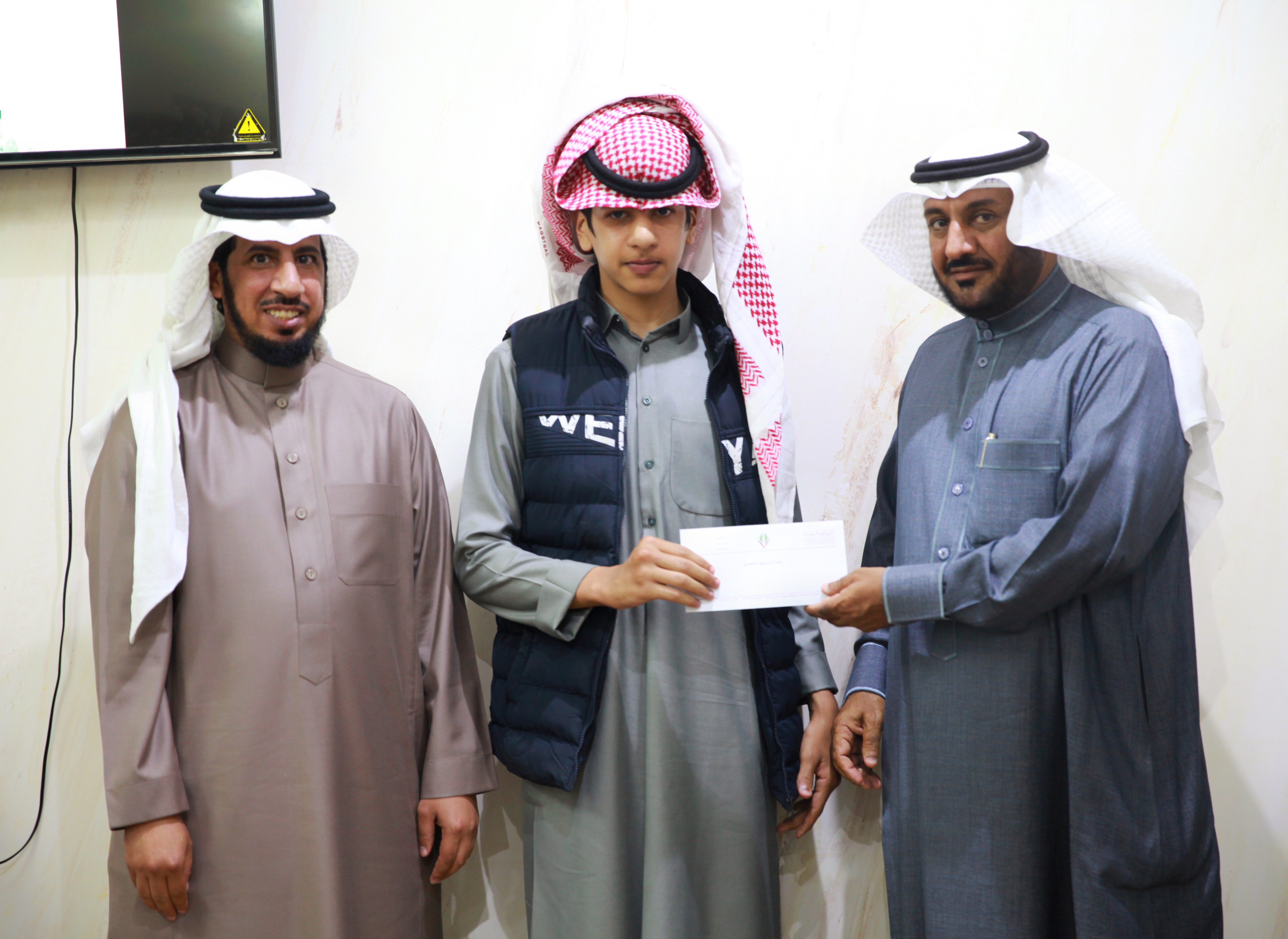 albai3a 15